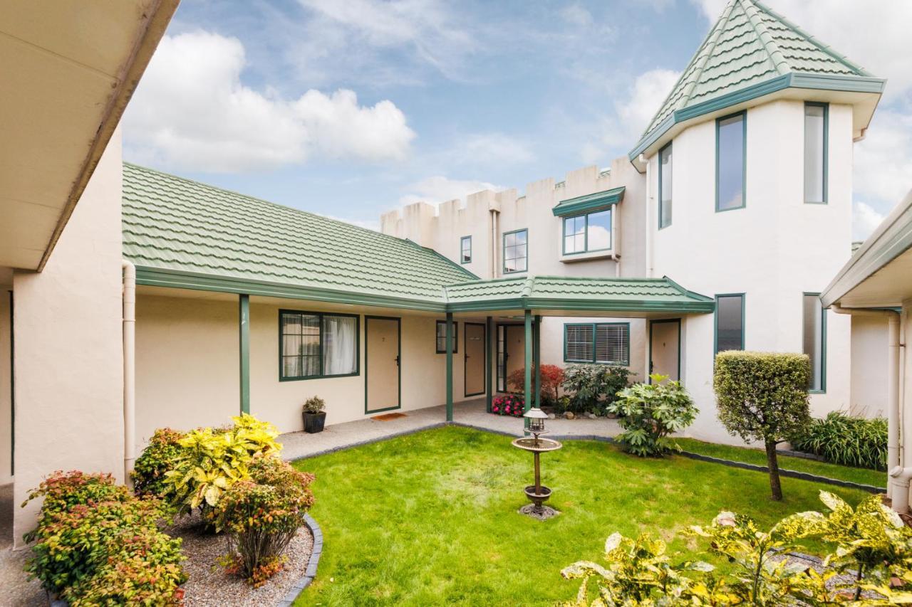 Camelot Motor Lodge And Conference Centre Palmerston North Bagian luar foto