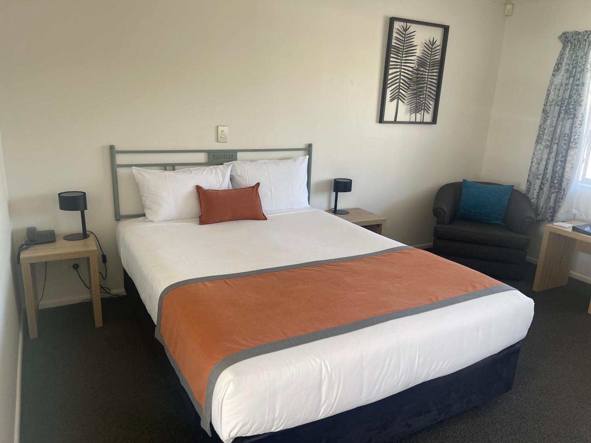 Camelot Motor Lodge And Conference Centre Palmerston North Bagian luar foto