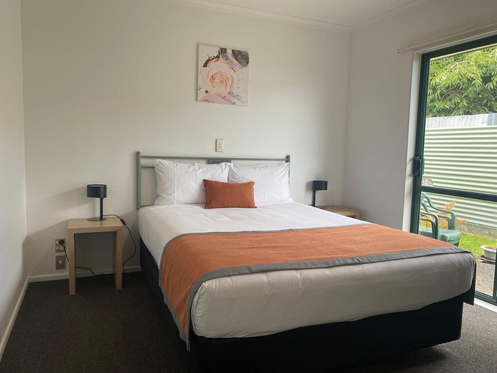 Camelot Motor Lodge And Conference Centre Palmerston North Bagian luar foto