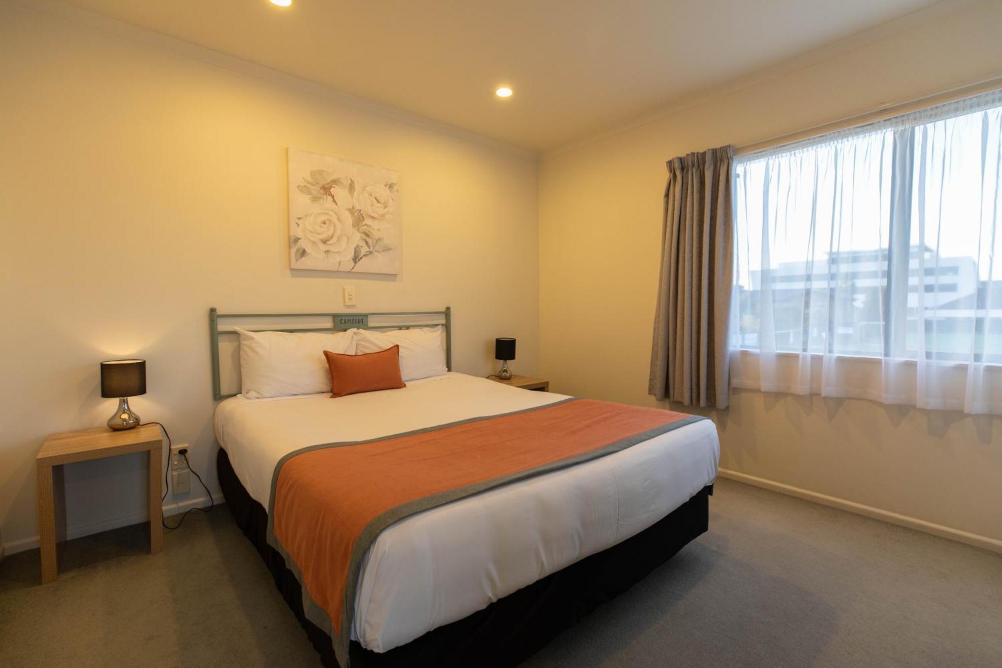 Camelot Motor Lodge And Conference Centre Palmerston North Bagian luar foto