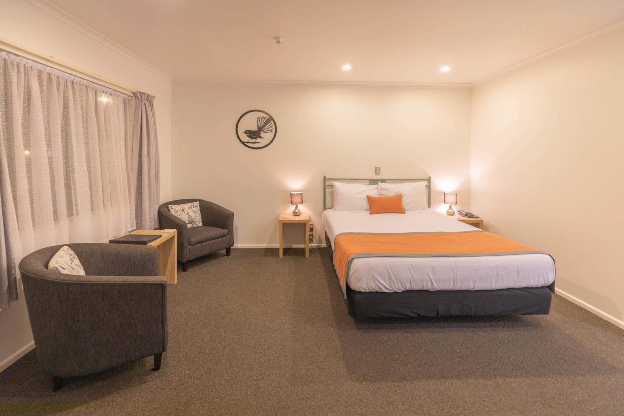 Camelot Motor Lodge And Conference Centre Palmerston North Bagian luar foto