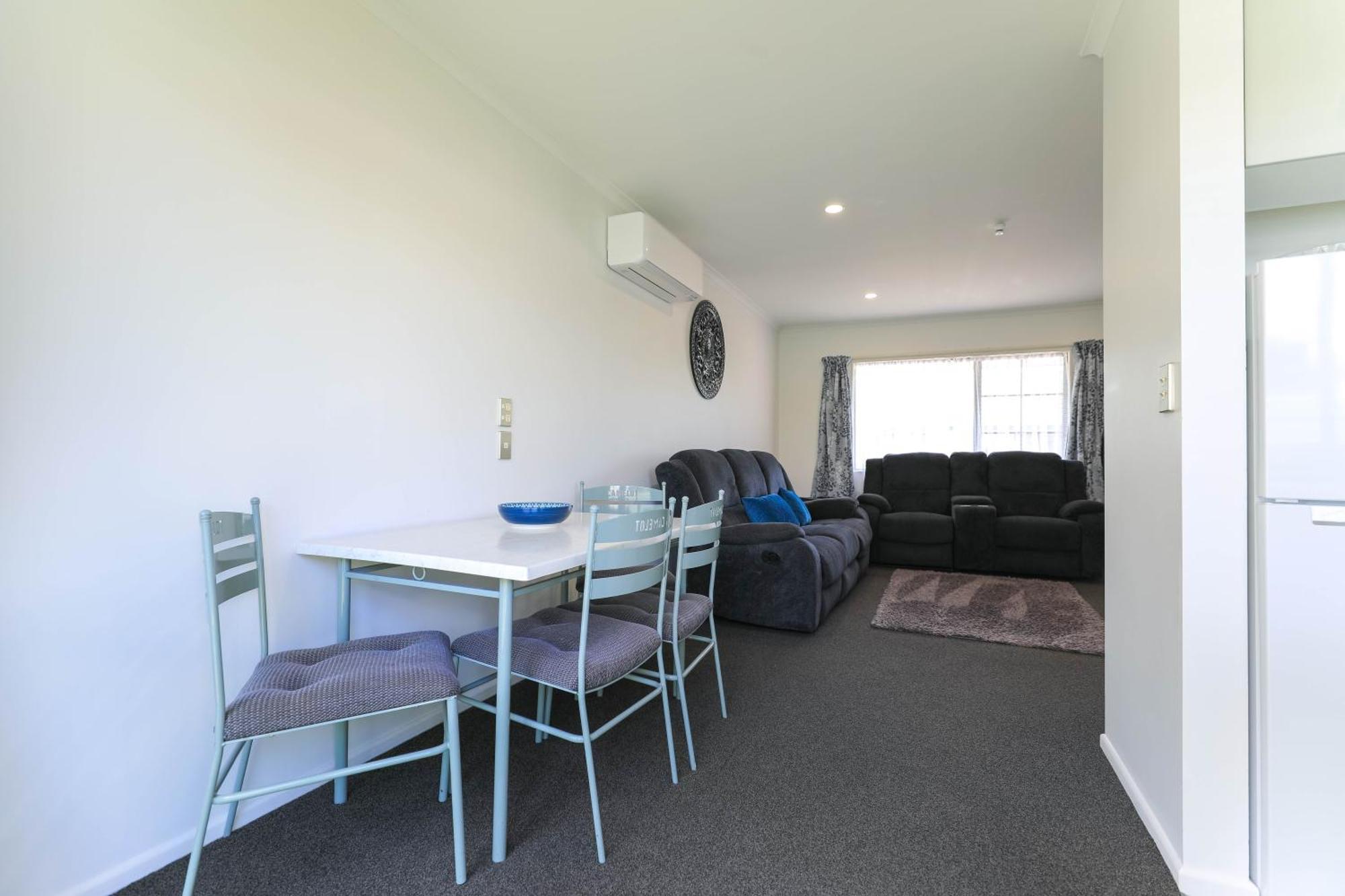 Camelot Motor Lodge And Conference Centre Palmerston North Bagian luar foto